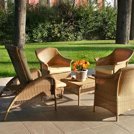 דסנזאנו דל גארדה Residence Spiaggia D'Oro מראה חיצוני תמונה