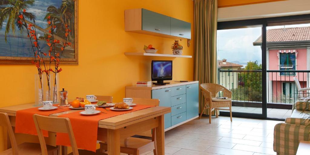 דסנזאנו דל גארדה Residence Spiaggia D'Oro חדר תמונה
